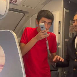 İstanbul - Ömer'in 'uçakta anons' hayali gerçek oldu