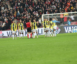 Fenerbahçe, Samsun’dan puan kaybıyla döndü