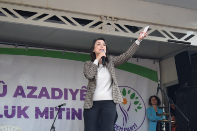 Tülay Hatimoğulları: Uzatılan el barış eliyse o eli tutmaya hazırız