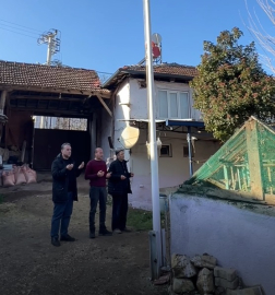 Kurtuluş Savaşı’nda bahçelerine defnedilen 3 şehidin mezarını 103 yıldır koruyorlar